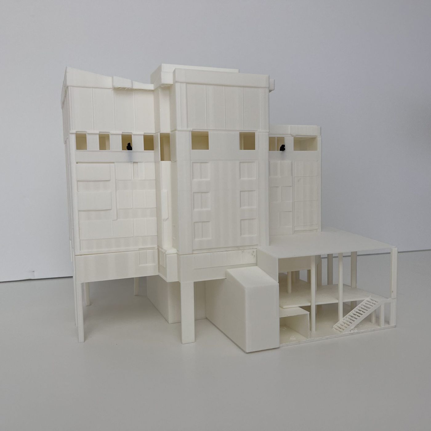 Maqueta de hotel impresa en 3D en blanco